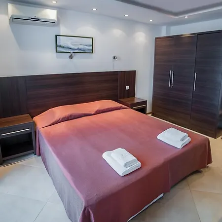 Apartment Marina 3*