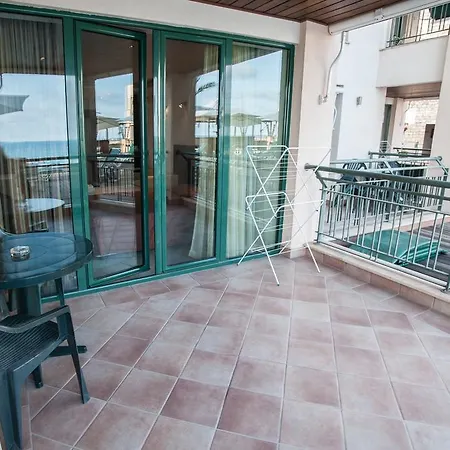 Marina شقة فندقية بالشيك