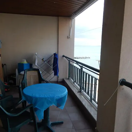 Marina 3*