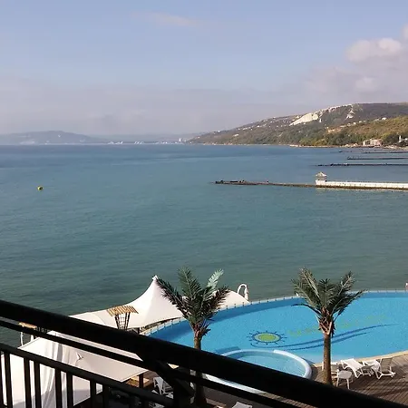 شقة فندقية Marina 3*