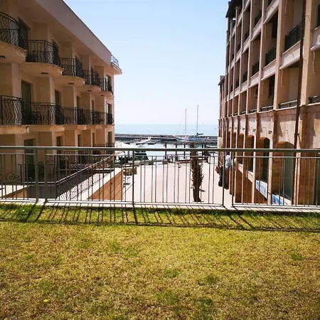 شقة فندقية Marina