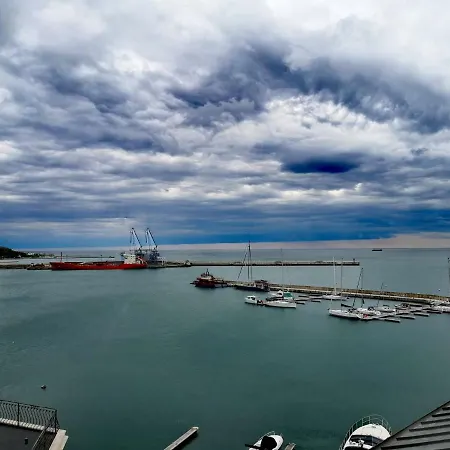 Marina Apartment 3*