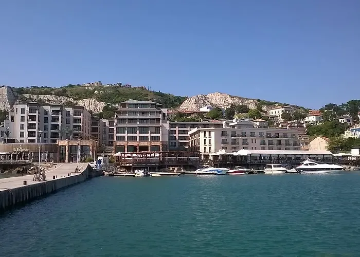 Appart hôtel Marina 3*